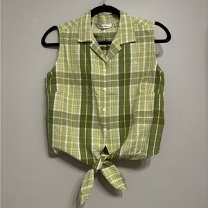 Vintage Tommy Bahama Green Plaid Linen Silk shirt. Women’s size 8